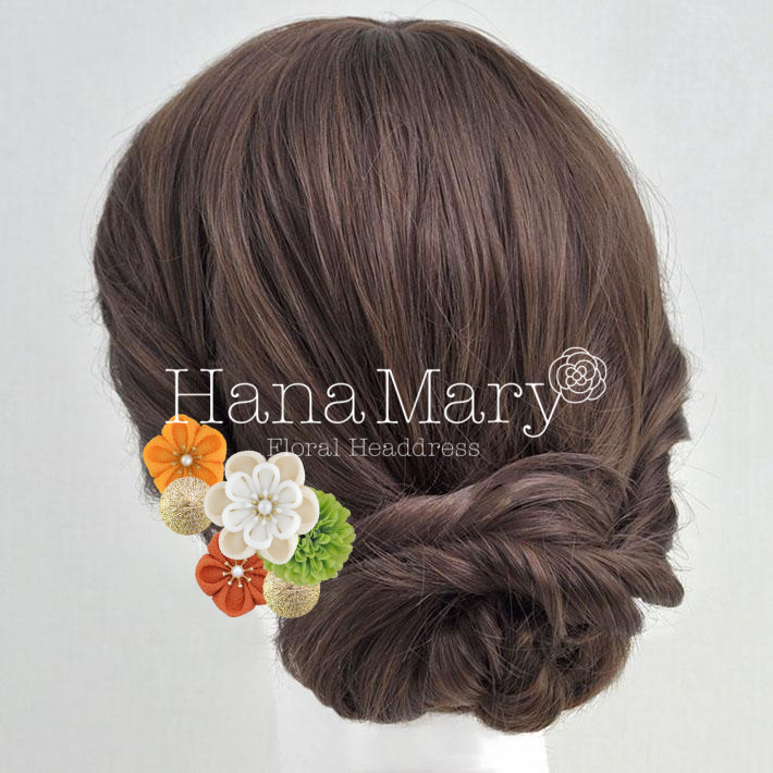 白・抹茶・柿色つまみの訪問着ヘア飾り