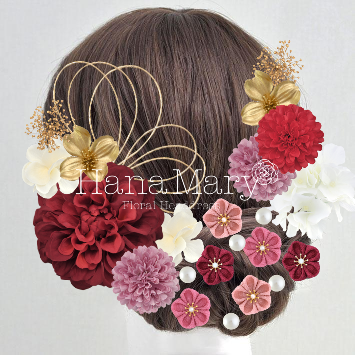 赤ダリアとつまみ細工のお花いっぱい
